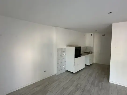 Schöne 2-Zimmer-Erdgeschosswohnung mit Balkon und Einbauküche