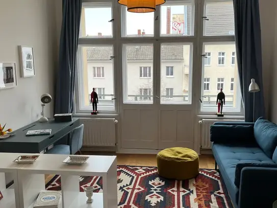 Berlin Prenzlauer Berg: luminous, charming flat with 2 balconies