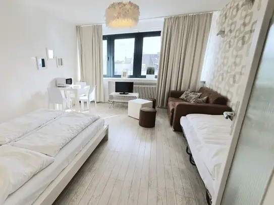 Great apartment in Cologne city centre with cathedral view