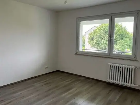 *In Renovierung* Moderne 3 Zimmerwohnung mit Balkon