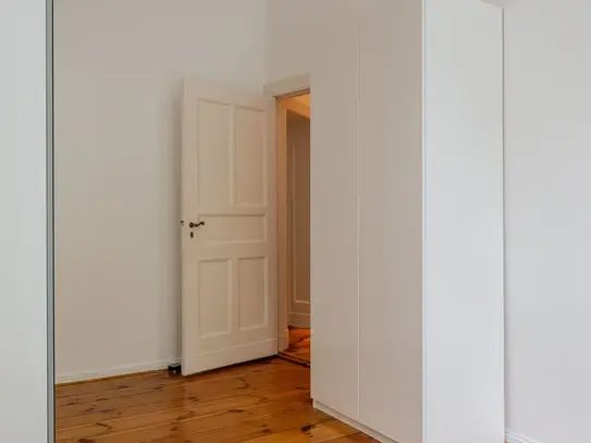 Charming, stylishly furnished old building apartment in the middle of Charlottenburg