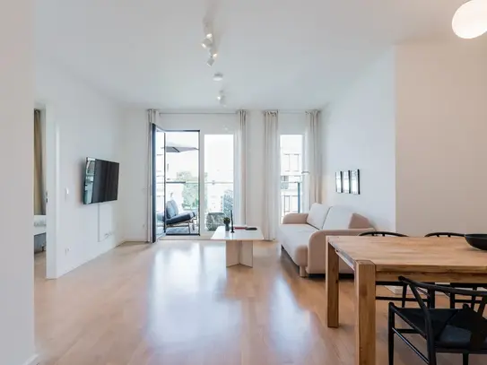 Dream penthouse in Berlin-Mitte with underground parking & concierge (very quiet & 1st occupancy)