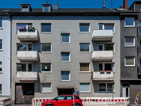 Zentrales Wohnen mit Balkon in Duisburg-Neudorf!