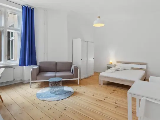 Bright apartment in Friedrichshain