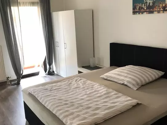 Spacious 1,5-room apartment in Mannheim Rheinau, with a balcony