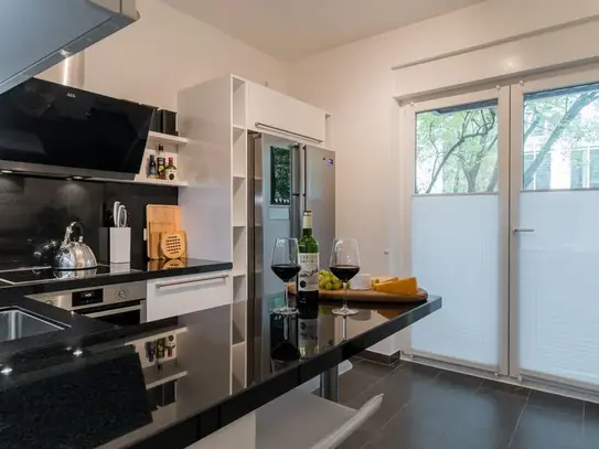 Modern 2-room apartment in the green heart of Berlin, Berlin - Amsterdam Apartments for Rent