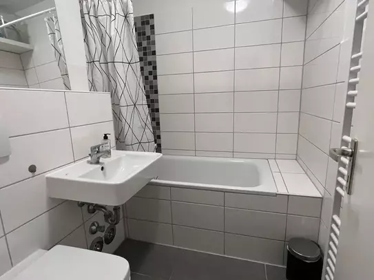 Charming 3-Room Apartment in Hannover-Stöcken-Herrenhausen, Hannover - Amsterdam Apartments for Rent