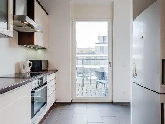 Perfect modern appartment in Mitte - in a park like setting "The Garden"