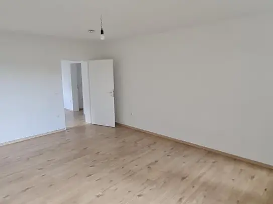 Renovierte 3-Zimmer-Wohnung in Bremen mit schönem Balkon!