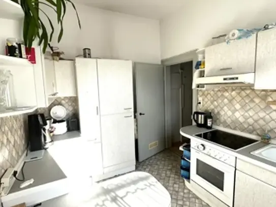 3-Zimmer-Wohnung - ALTBAU- Fürth Südstadt Nähe Hauptbahnhof/U-Bahn - NUR FÜR 1 BIS 2 PERSONEN -