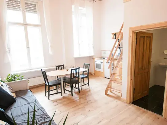 Beautifully furnished suite in Berlin Schöneberg