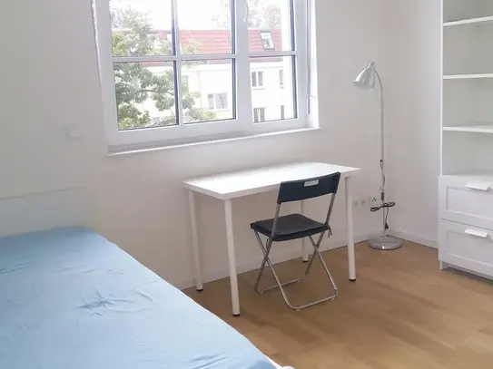 Fantastic, perfect home located in Lankwitz, Berlin - Amsterdam Apartments for Rent