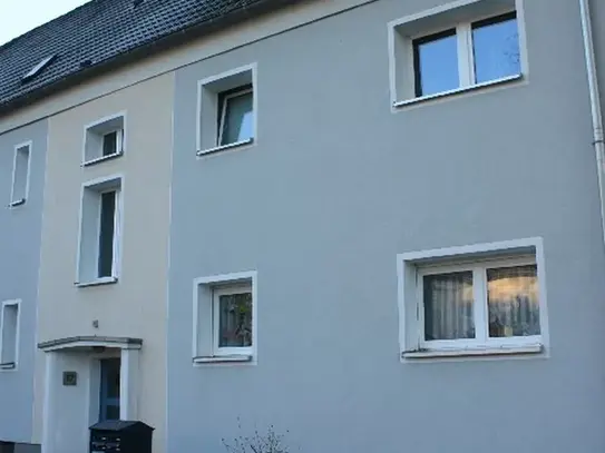 Dachgeschoss: 2 Zimmer - Freiherr-vom-Stein-Straße17 in Mülheim - Vivawest GmbH