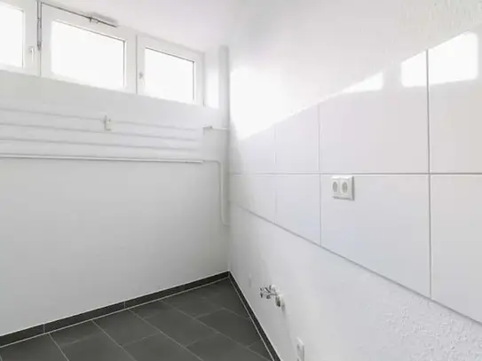 Helle und Großzügige 1-Zi.-Wohnung auf 38 m² mit Dusche