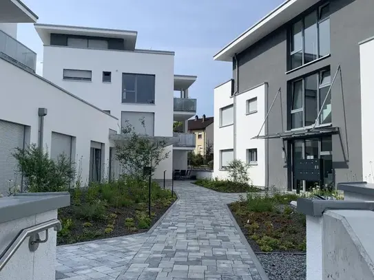 Schöne 2,5-Zimmerwohnung mit Terrasse und Gartenanteil