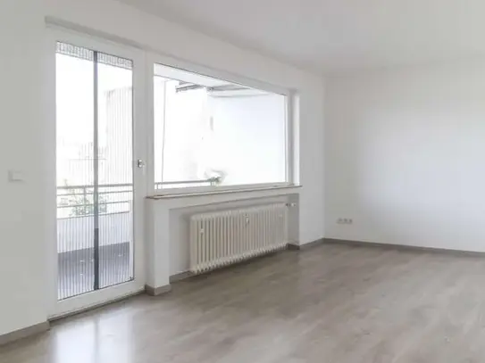 Schöne 2-Zi.-Wohnung mit Loggia auf 61 m²