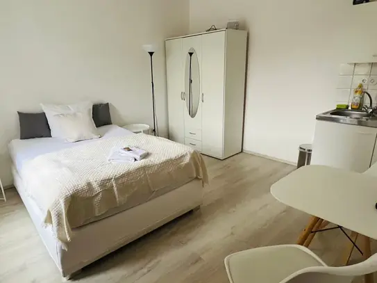 Mini apartment with external bathroom