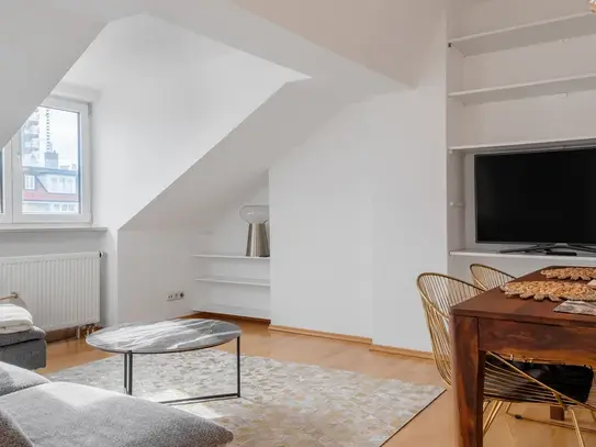 Top location! Cozy flat with roof top terrace