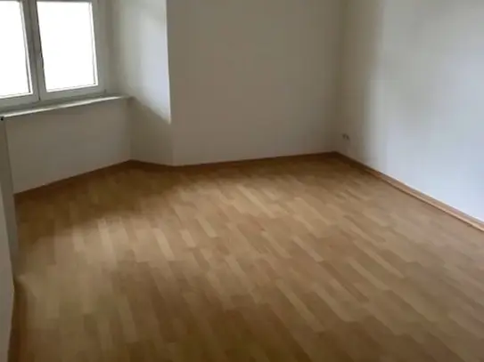 Magdeburg-Das suchen hat ein Ende sehr schöne 3-R -Wohnung im DG ca.87m² BLK in MD -Sudenburg zu vermieten !