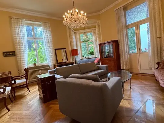 Exclusively furnished Art Nouveau apartment in Bayreuth