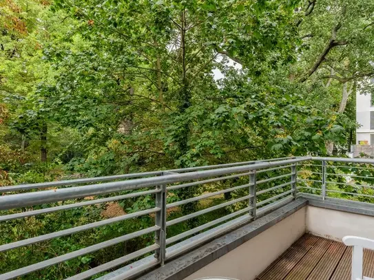 Fantastic and cozy apartment in Pankow with balcony - great view into the greenery in Pankow, Berlin - Amsterdam Apartm…