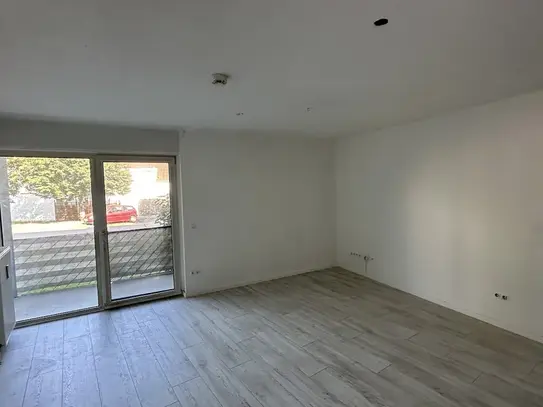 Schöne 2-Zimmer-Erdgeschosswohnung mit Balkon und Einbauküche