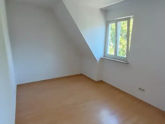 Helle 3-Zimmer-Maisonette-Wohnung in zentrale Lage (PRZ02264670)