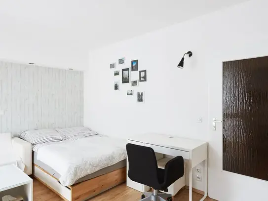 Stylish and comfortable apartment - MedienHafen, Dusseldorf - Amsterdam Apartments for Rent