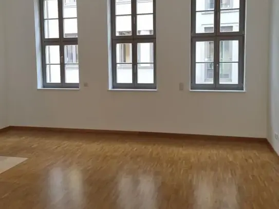 Traumhaftes Wohnambiente an der Frauenkirche! Exklusive Wohnung mit moderner EBK!