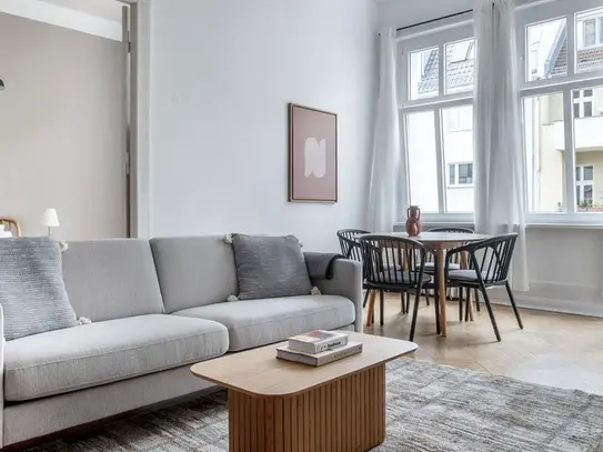 Classic Charlottenburg 3BR, near Bayerischer Platz