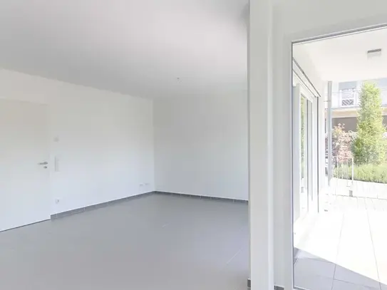 Neu – Hochwertige 4 Zimmerwohnung mit Terrasse in Porta-Nigra-Nähe