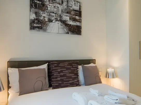 Chic serviced apartment at Alexanderplatz