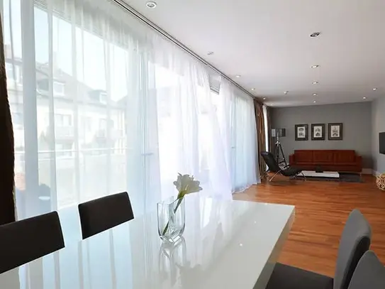 Luxury furnished and spacious serviced apartment for up to 4 persons in Frankfurt near Main Tower