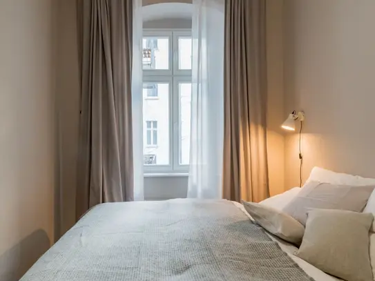 Fashionably furnished & fully furnished 2-room apartment in Prenzlauer Berg (Berlin)