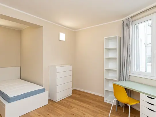 Wonderful Room in shared place in Charlottenburg