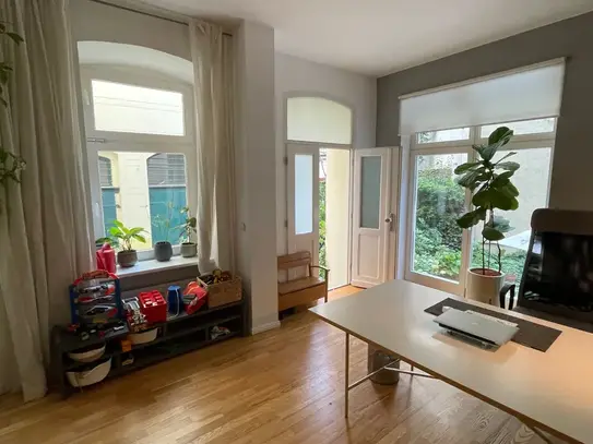 Spacious, gorgeous apartment in Kreuzberg