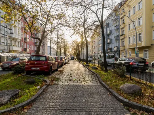 Light-filled, charming executive apartment in Prenzlauer Berg