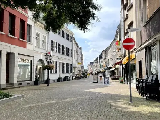 KREFELD-UERDINGEN: SCHÖNE 3,5-ZIMMER WOHNUNG IN RHEINNÄHE ZU MIETEN!