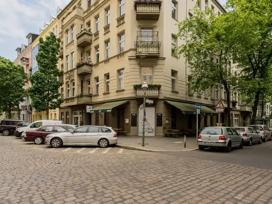 Gorgeous and spacious apartment in Schöneberg