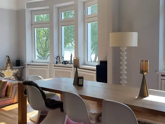 Wonderful flat with view on the river in Düsseldorf