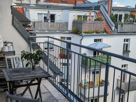 Sun-drenched luxury loft with two terraces in Prenzlauer Berg (Berlin)