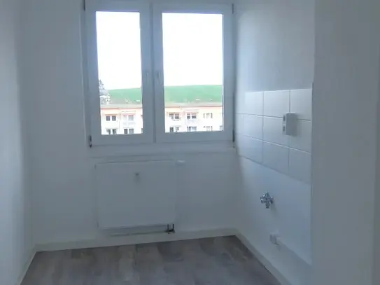 Sanierte 3 Raum Wohnung mit Balkon