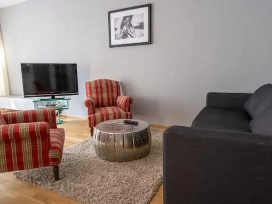 Neat home in quiet street, Frankfurt - Amsterdam Apartments for Rent