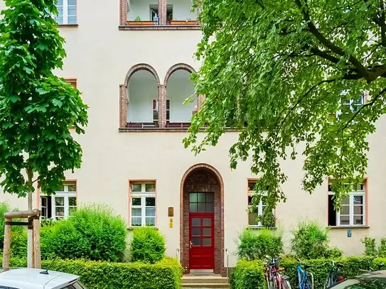 Cozy 2,5-room apartment in the heart of Tempelhof, Berlin - Amsterdam Apartments for Rent