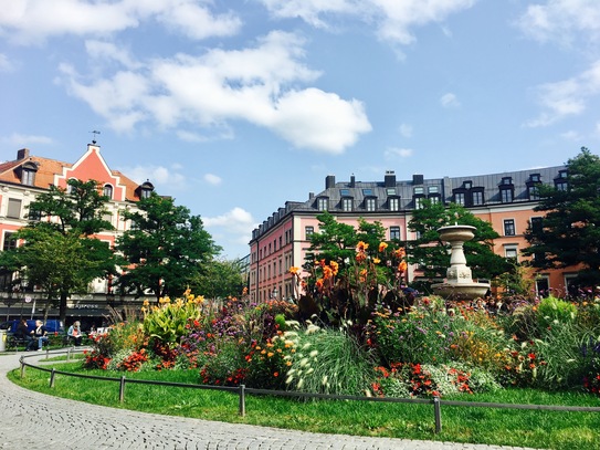 Hochwertig Büroraum 6 Arbeitsplätze/ 39 qm DG am Gärtnerplatz - All-in-Miete