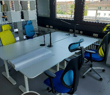 Schreibtischinsel für kleines Team in kollegialen Büro in Giesing - All-in-Miete