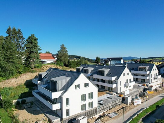 Großzügige 4-Zimmer-Wohnung mit Südbalkon und 2 Tiefgaragenplätzen in Hellmonsödt