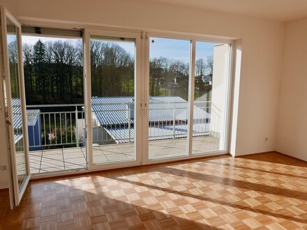 Helle 3 ZI-Wohnung in absoluter Ruhelage mit Balkon - provisionsfrei