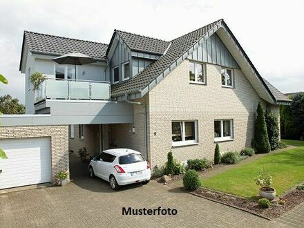 +++ 2-Familienhaus mit Garage und Carport +++