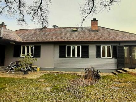 FRÜHLINGS-SCHNÄPPCHEN! Bungalow mit großem Garten! Der Dachboden kann noch ausgebaut werden!